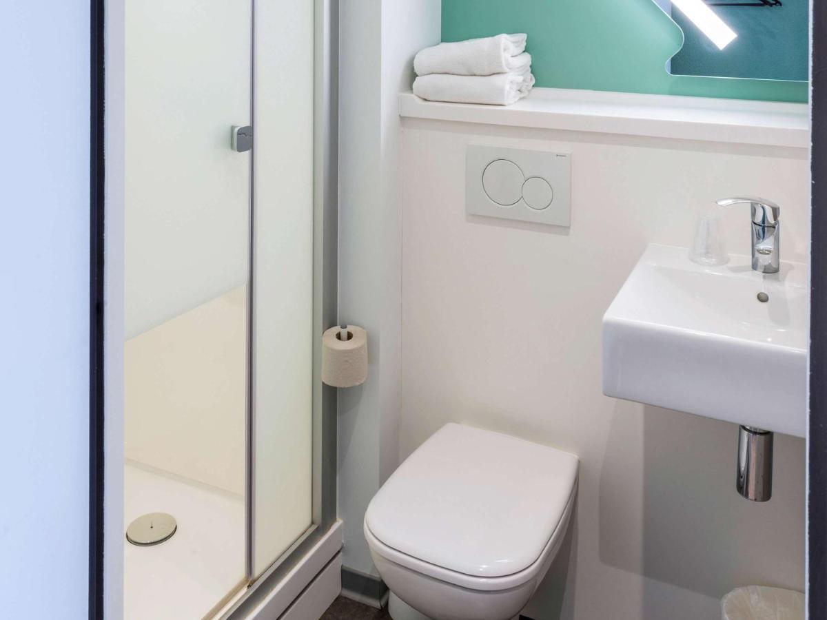 Ibis Budget Senlis Екстериор снимка