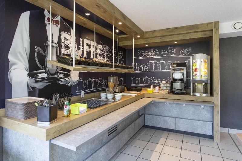 Ibis Budget Senlis Екстериор снимка
