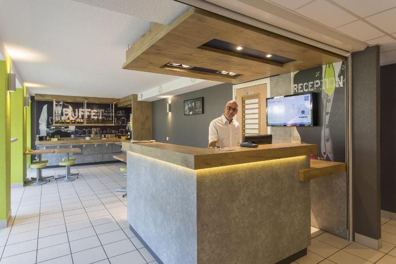 Ibis Budget Senlis Екстериор снимка